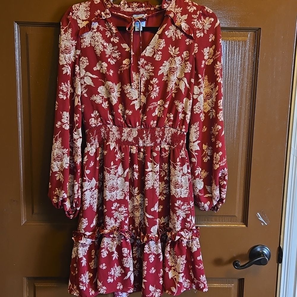 Cece-Red/bge print dress with long sleeves, ruffled neckline with ties Sz XS